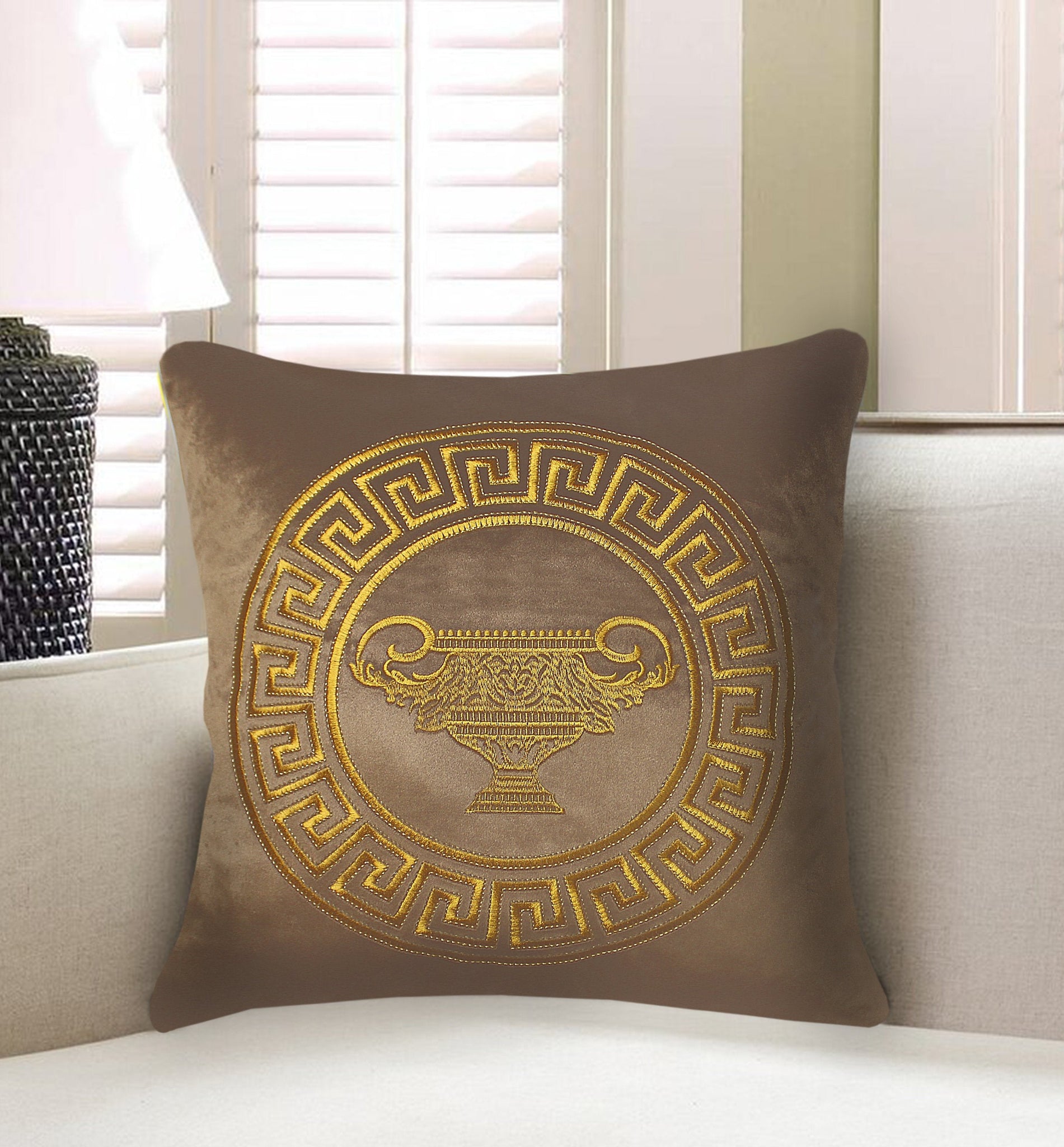 Brown Luxury Baroque Style Decorative Embroidered Cushion Cover Velvet Pillow Case Home European Sofa Throw Pillow