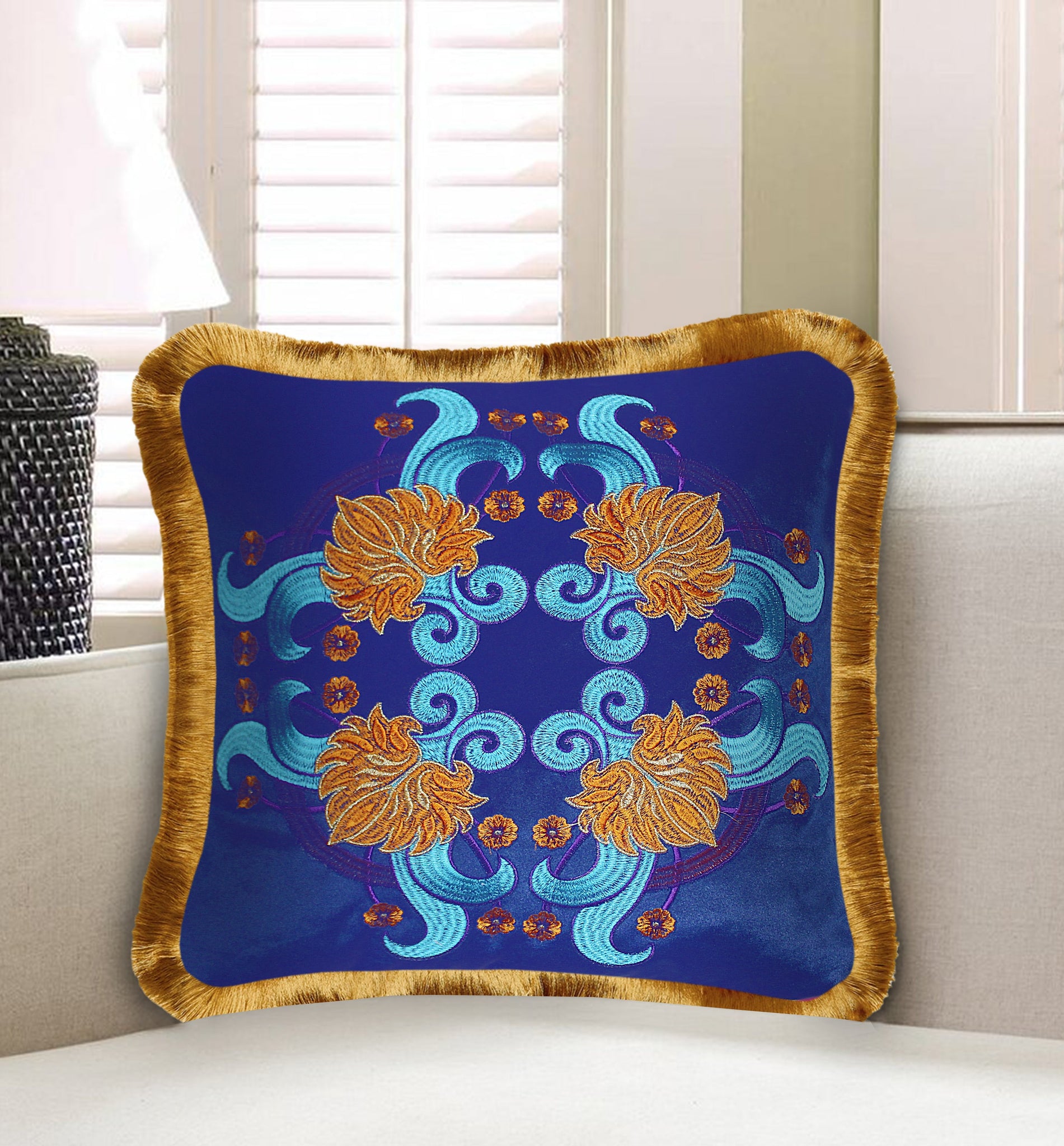 Blue Luxury Embroidered Cushion Covers Velvet Tassels Pillow Case Home Decorative European Sofa Car Throw Pillows Blue Gold