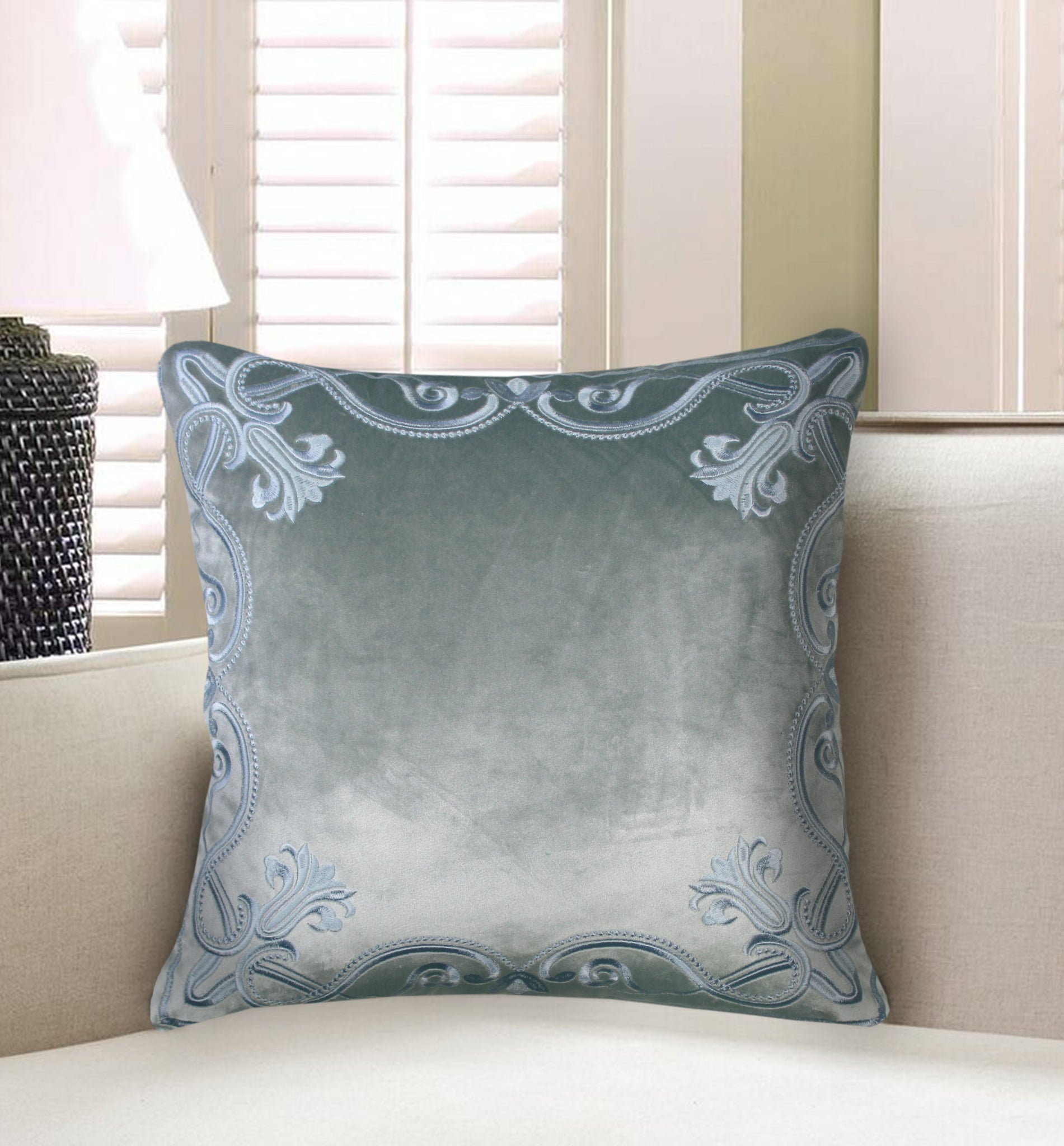 Gray Luxury Embroidered Baroque Cushion Covers Velvet Pillow Case Home Decorative Sofa Throw Pillows