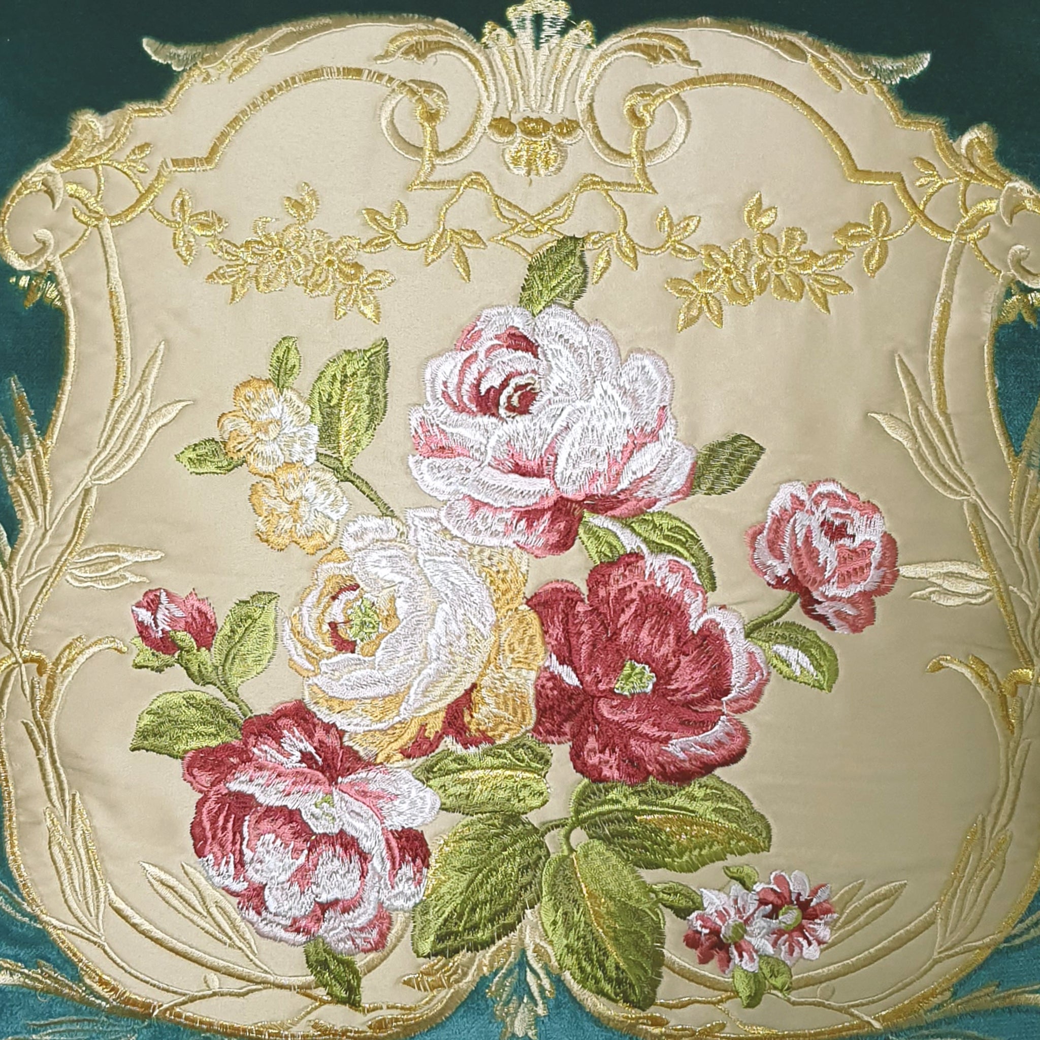 Velvet Cushion Cover Aubusson Rose Decorative Pillowcase Floral Bouquet Embroidery  Throw Pillow for Sofa Chair Red 45x45 cm 18x18 Inches