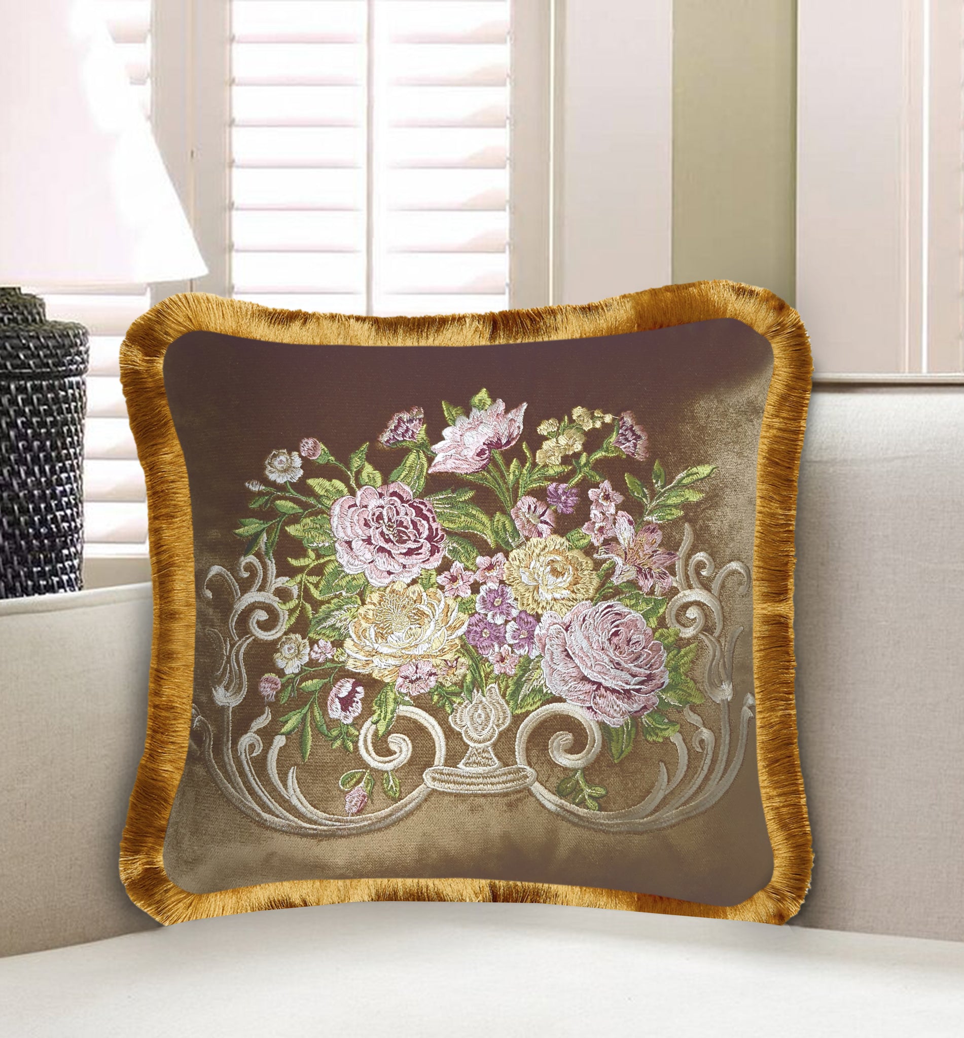Velvet Cushion Cover Baroque Rose Decorative Pillowcase Floral Bouquet Embroidery  Throw Pillow for Sofa Chair Red 45x45 cm 18x18 Inches