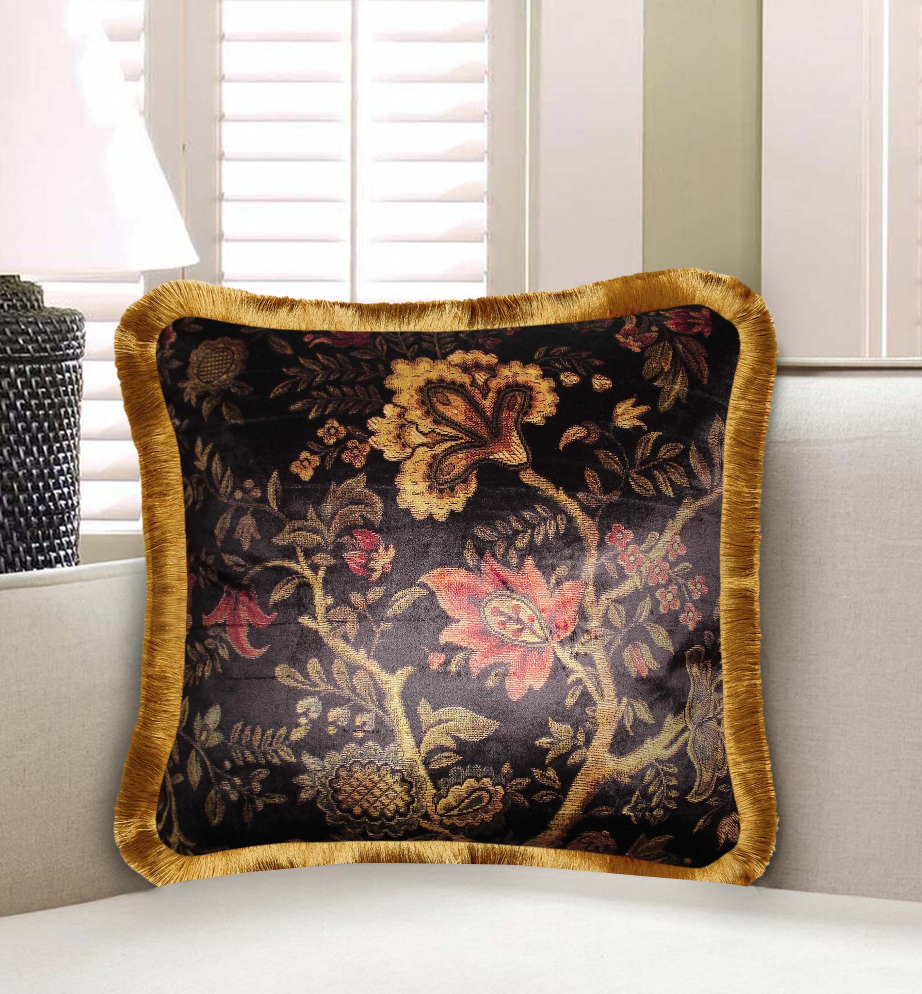 Black Velvet Cushion Cover Antique Floral Decorative Pillow Cover Home Decor Throw Pillow for Sofa Chair Bedroom 45x45 cm 18x18 In