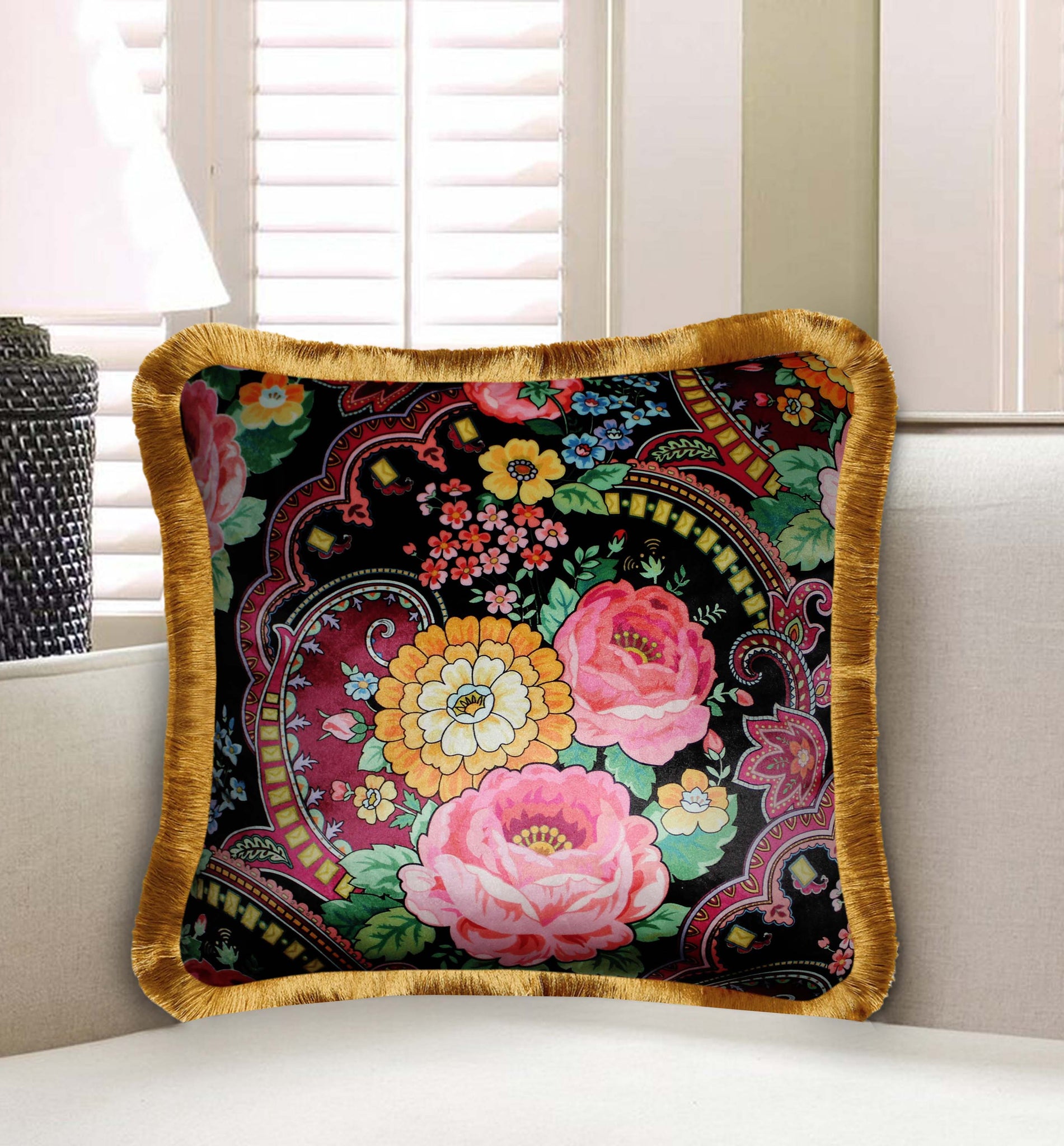  Velvet Cushion Cover Exotic Flower Decorative pillowcase Floral Décor Throw Pillow for Sofa Chair Bedroom Living Room Multi Color 45x45cm (18x18 Inches)