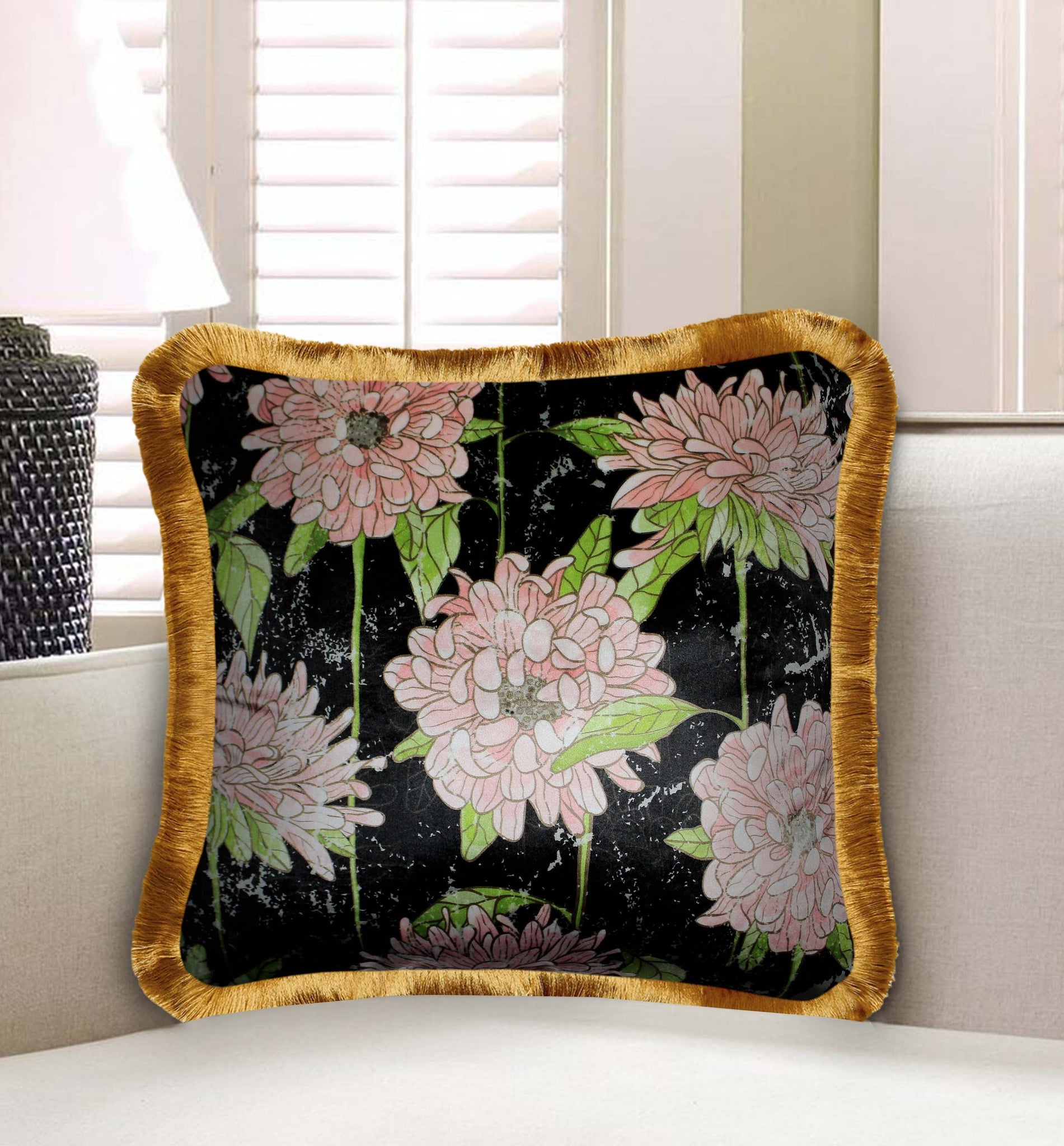 Velvet Cushion Cover Exotic Flower Decorative pillowcase Floral and Leaf Décor Throw Pillow for Sofa Chair Bedroom Living Room Multi Color 45x45cm (18x18 Inches)