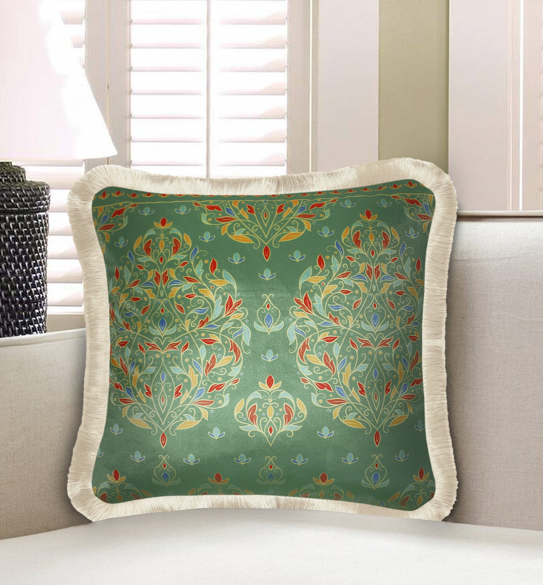Vellato Velvet Cushion Cover, Ottoman Floral Decorative Pillowcase, Vintage Home Decor Wysada, 45x45 cm.