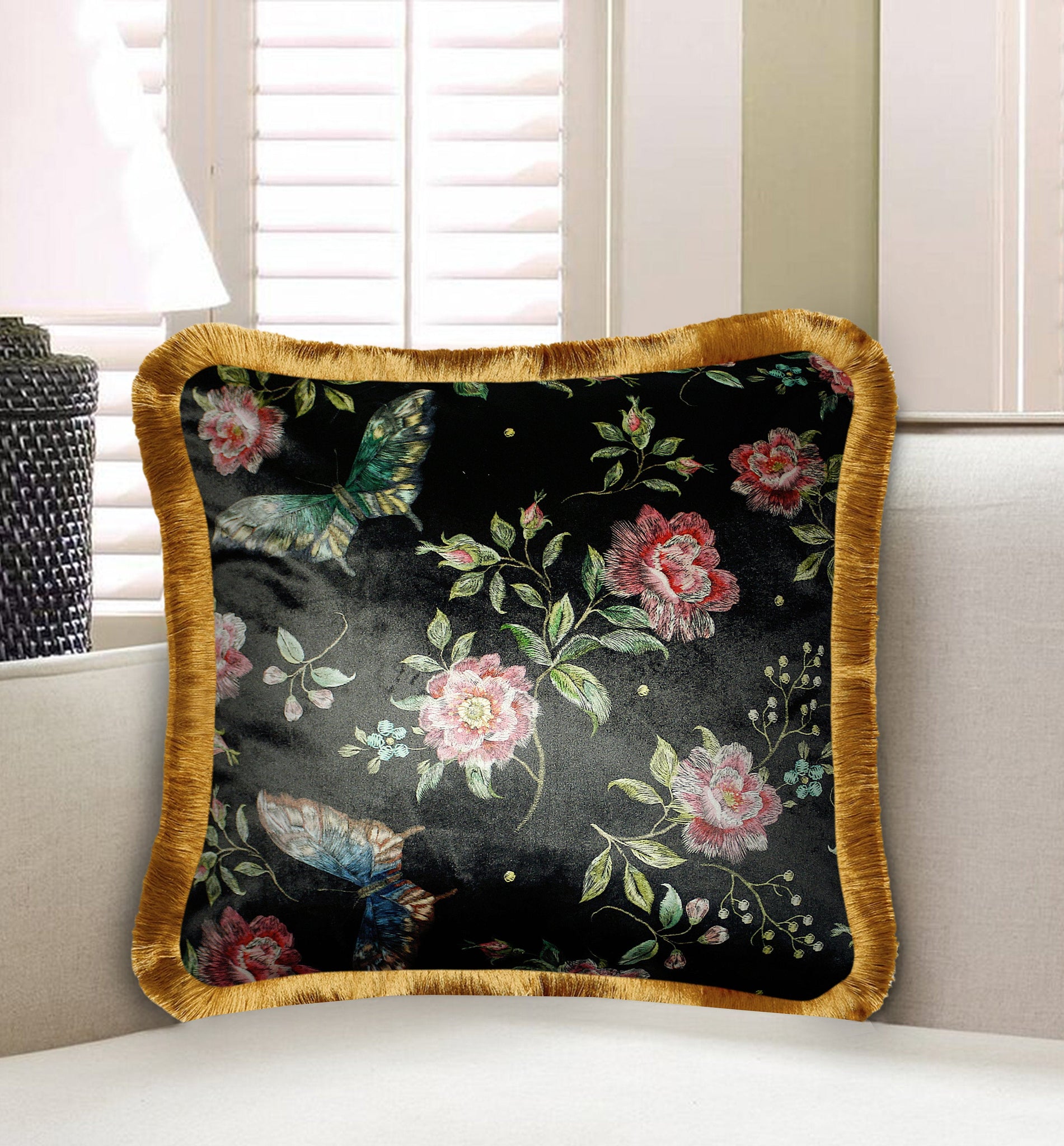  Velvet Cushion Cover Classic Rose Bouquet Decorative pillowcase Butterfly and Flower Décor Throw Pillow for Sofa Chair Bedroom Living Room Multi Color 45x45cm (18x18 Inches)